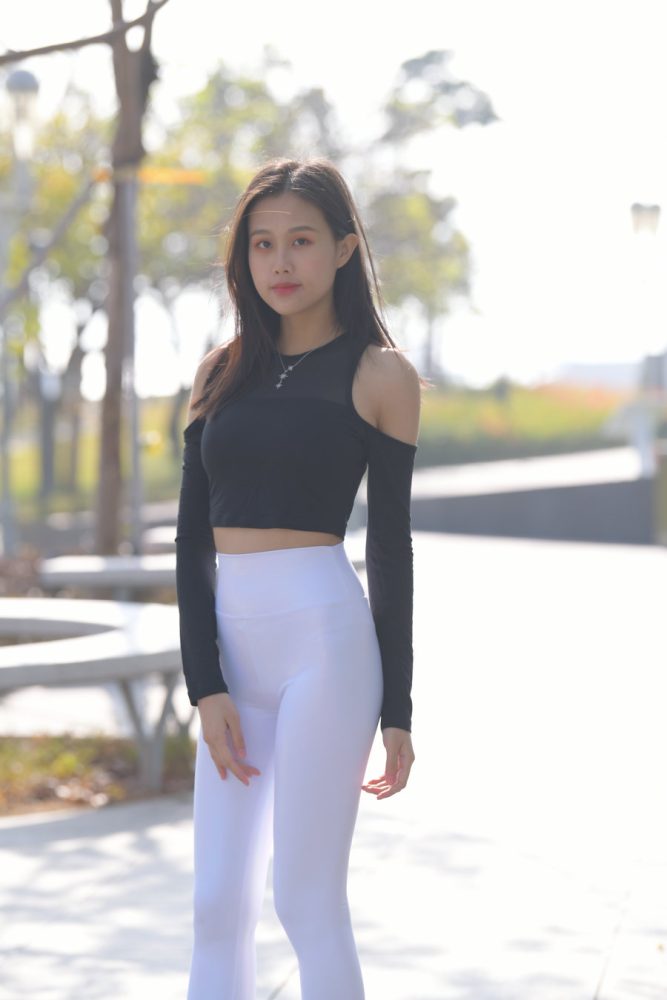 穿紧身白裤的端庄女孩 J1436 674P1V-22.2GB-玉兔阁