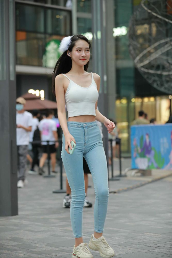 非常漂亮的牛仔裤女孩【98P】J2144-玉兔阁