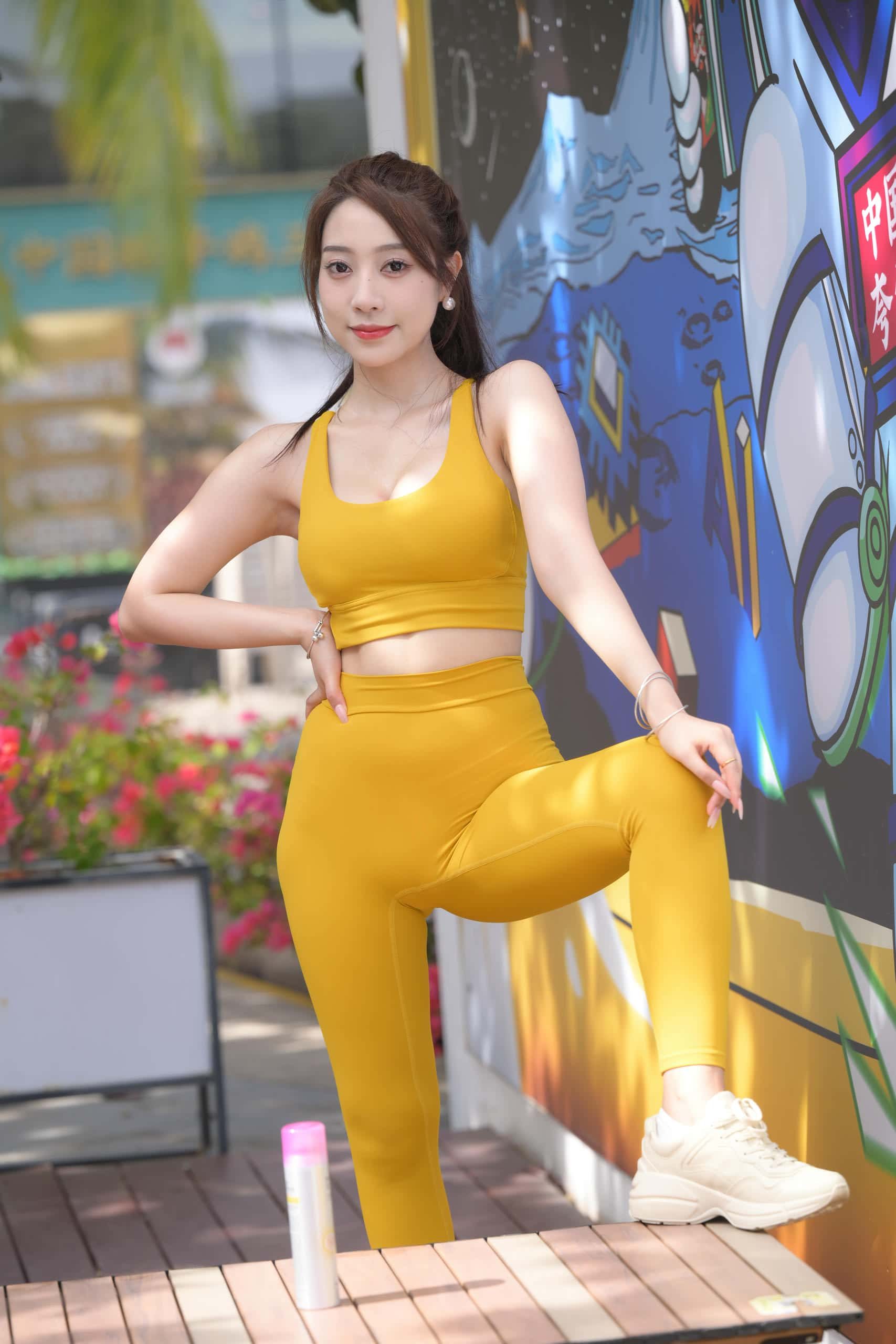 图片[2]-长相甜美的瑜伽裤女孩【695P】DM6305-玉兔阁