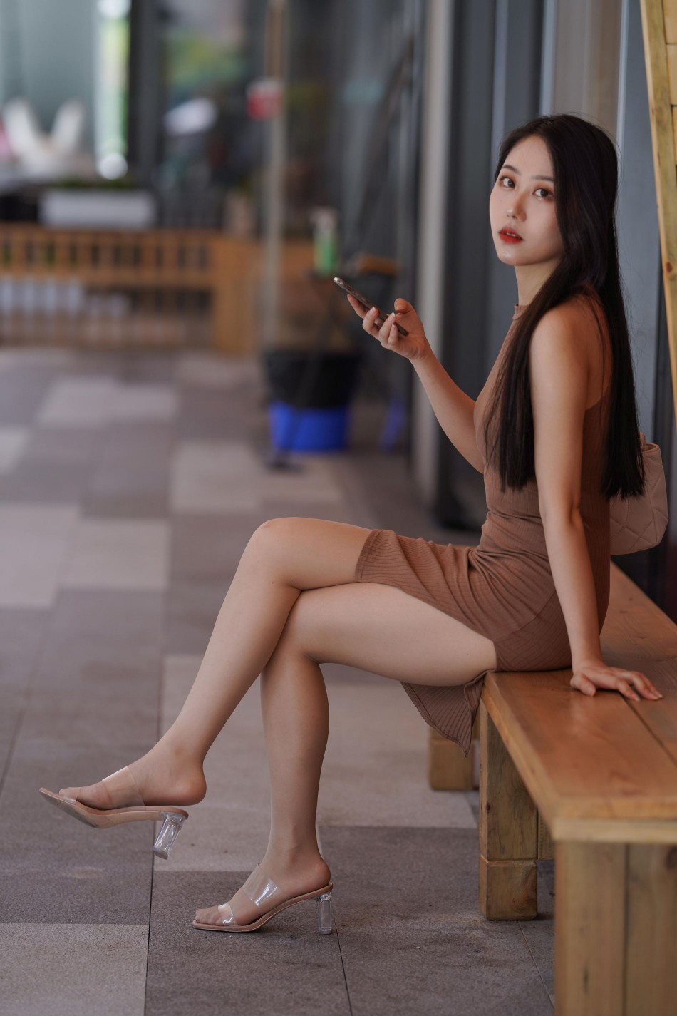 图片[5]-超有女人味的姑娘短裙逛街【400P】00049-欲图阁