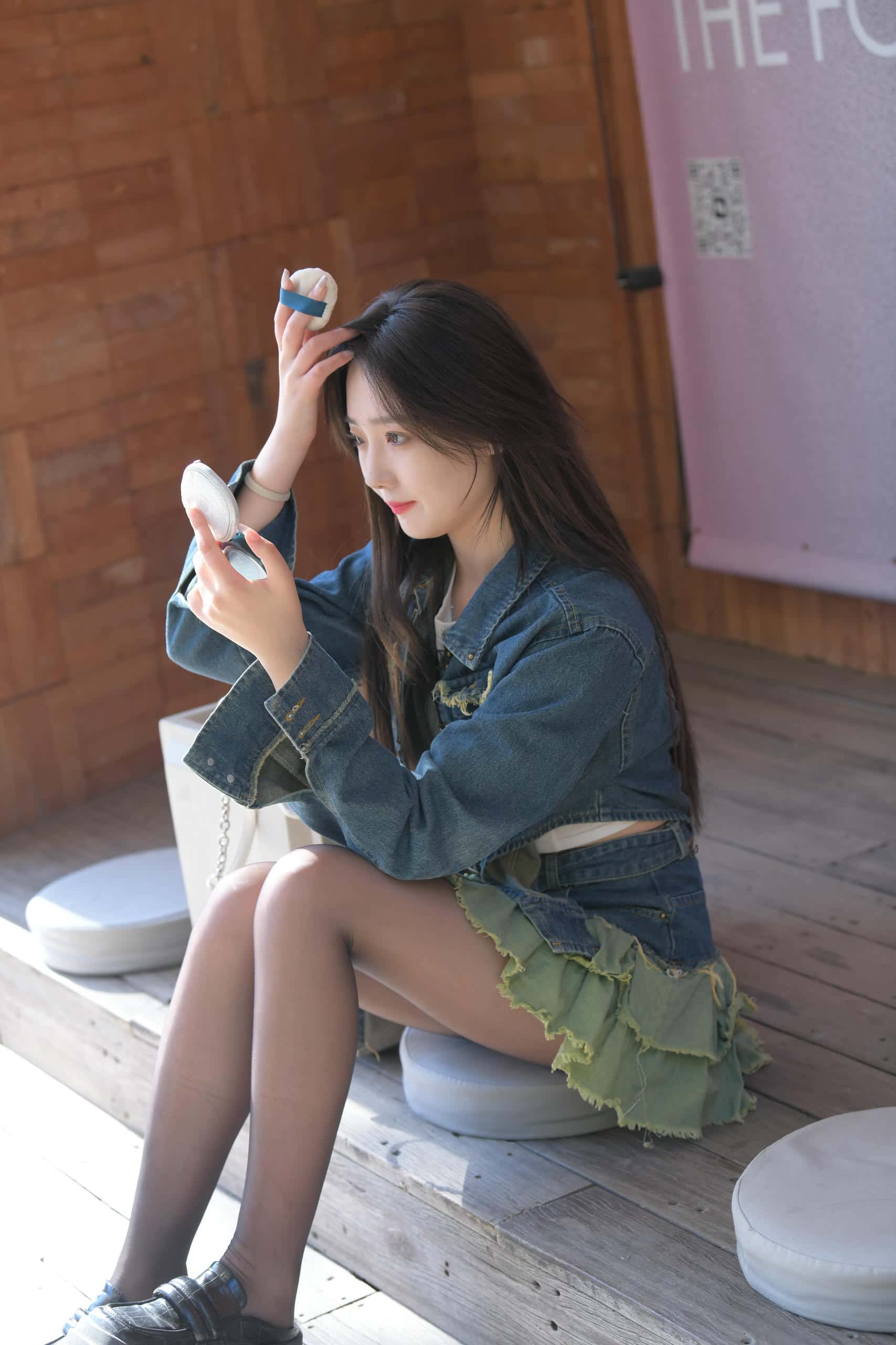 图片[2]-黑丝牛仔裙妹子，长得太标志了【750P】J3414-玉兔阁