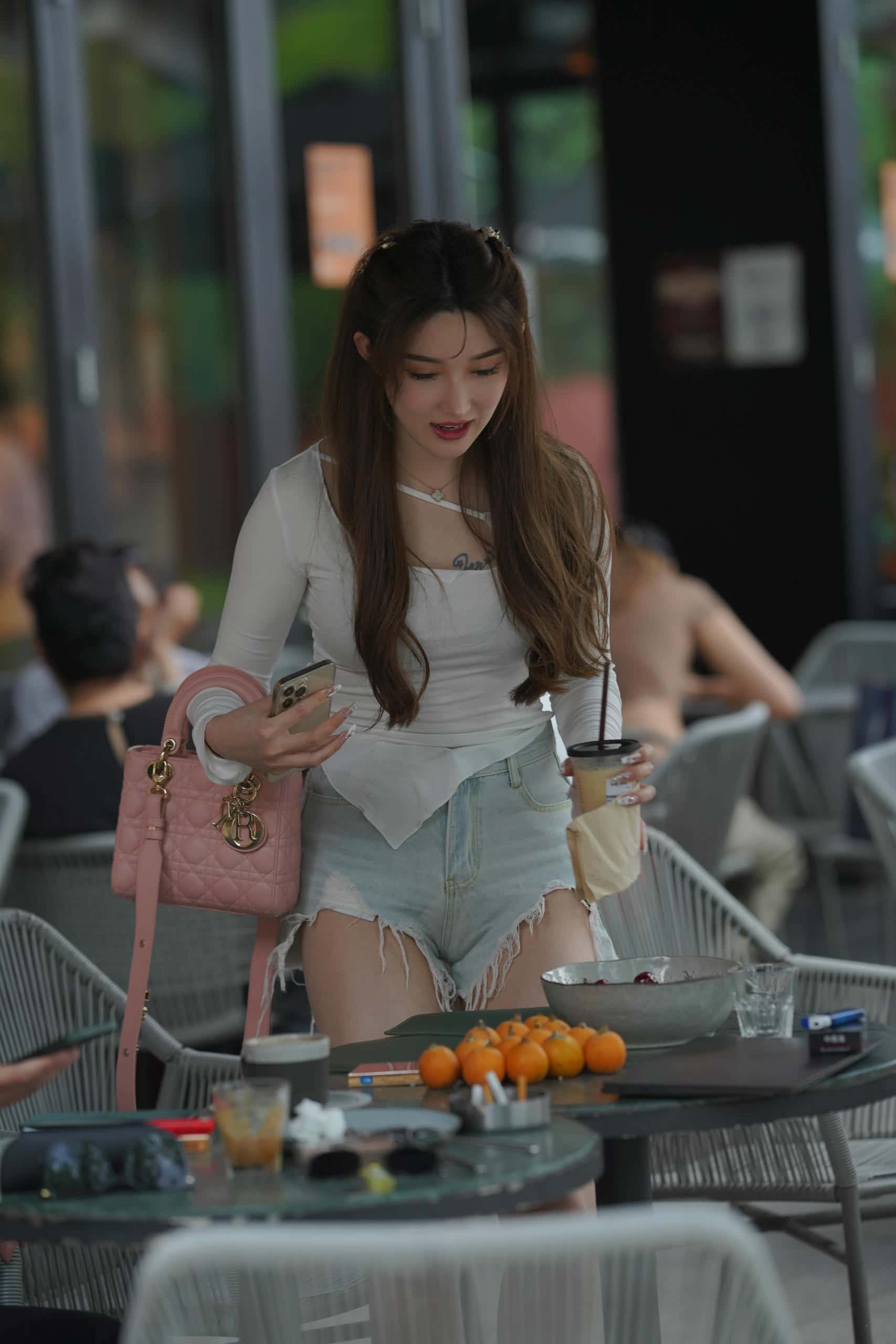 图片[5]-破洞牛仔短裤女孩【217P】J2994-玉兔阁