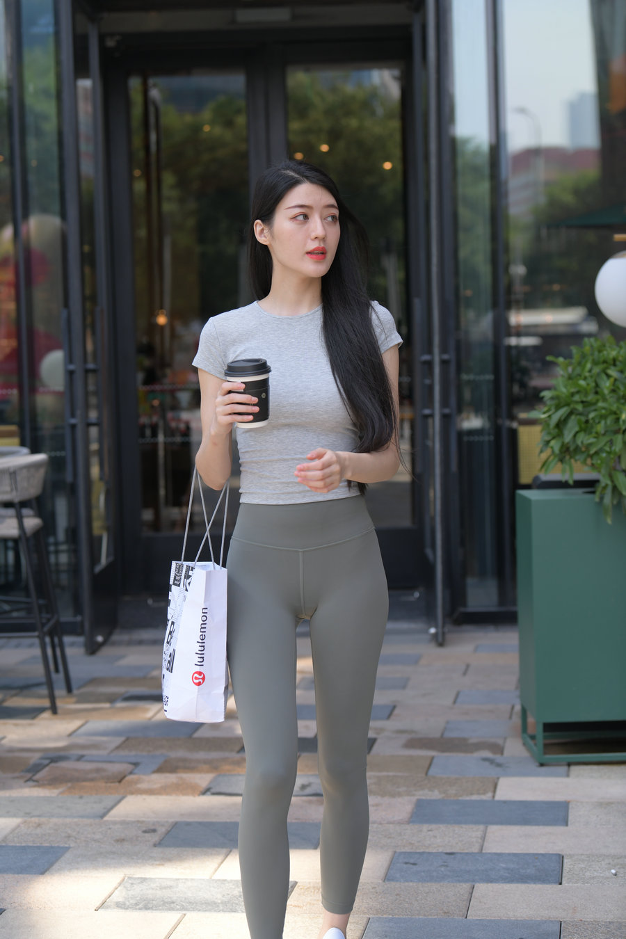 图片[4]-在外面逛街的瑜伽裤女孩J2240 449P1V-16.7GB-欲图阁