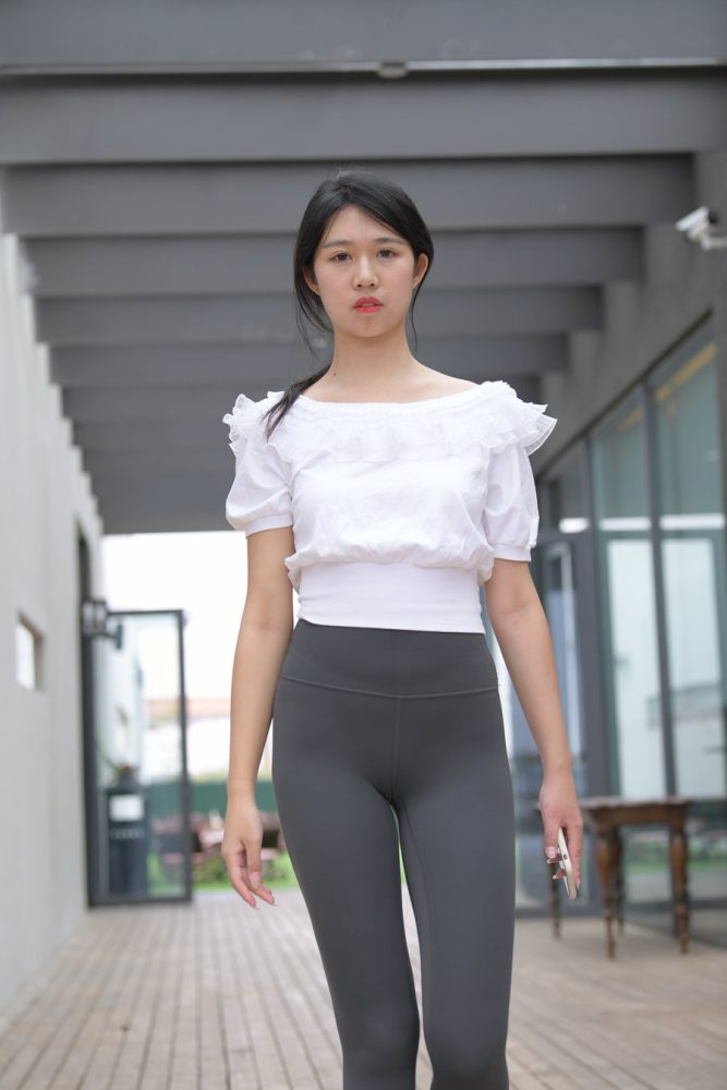 户外瑜伽女孩J3985 709P2V-34.2GB-玉兔阁