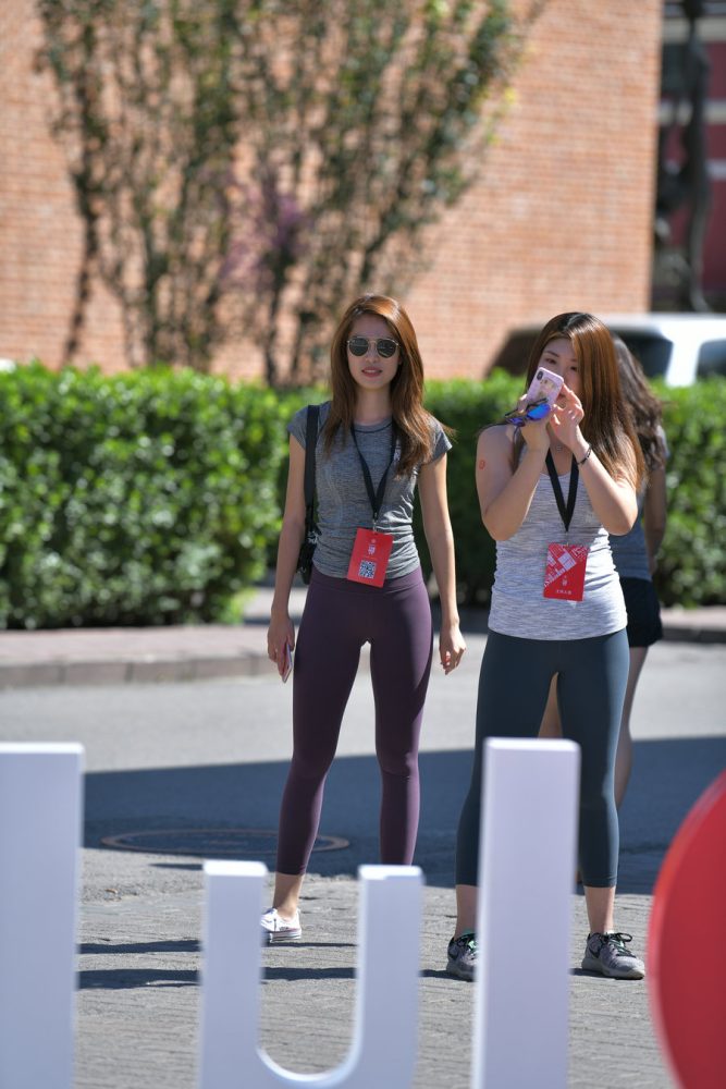 紫色瑜伽裤墨镜导游J4604 27P-336MB-玉兔阁