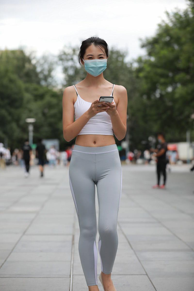 图片[4]-灰色瑜伽裤姑娘笑容超甜 J5074 180P2V-2.15GB-欲图阁