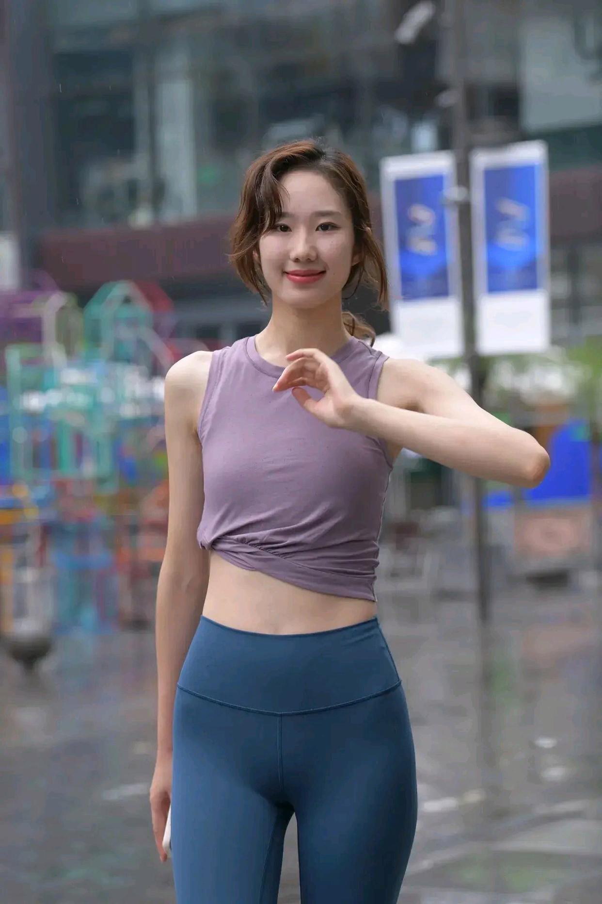 图片[2]-像刘亦菲的蓝色瑜伽裤姑娘J2234 552P1V-20.5GB-欲图阁