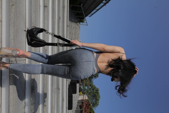 漂亮的紧身牛仔裤长发女孩【474P】00059-玉兔阁