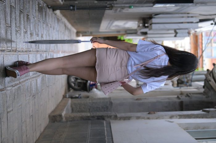 非常清纯甜美的短裙姑娘在逛街【458P】00052-玉兔阁