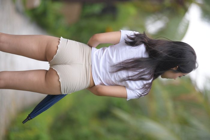 在郊外的长发热裤姑娘【388P】00022-玉兔阁