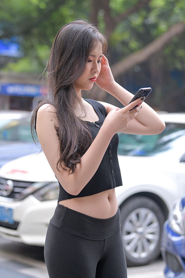 图片[5]-喝奶茶的黑色瑜伽裤长发姑娘【376P】00055-欲图阁