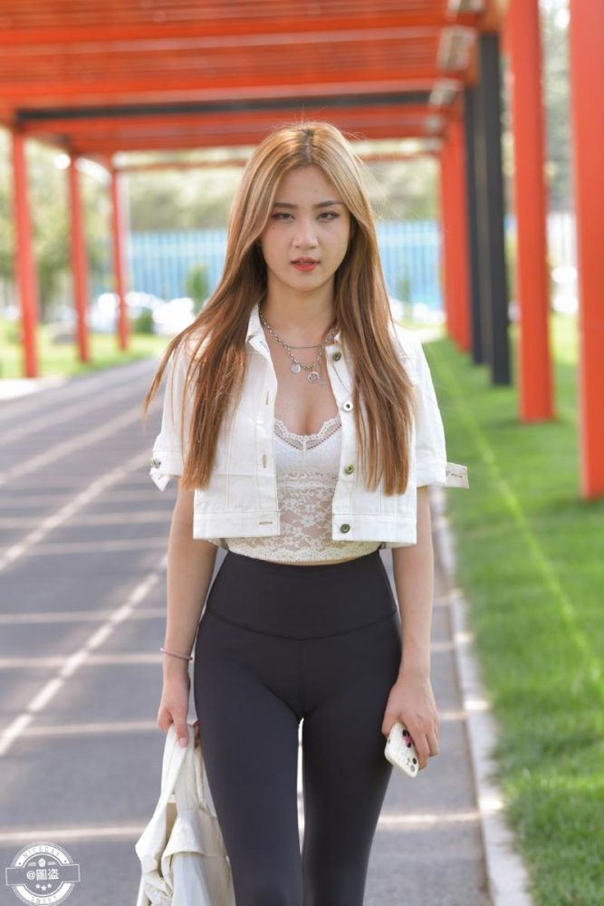 眼神里都是温柔的瑜伽裤女孩J2811 601P-13.3GB-玉兔阁