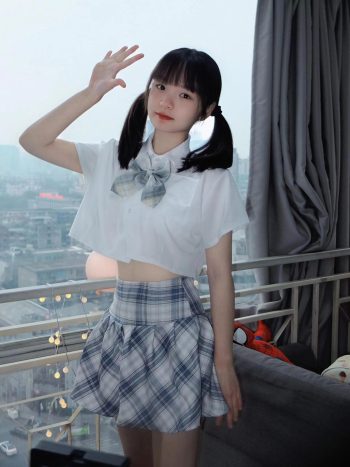 图片[6]-网格丝袜的清纯双马尾小姑娘-欲图阁