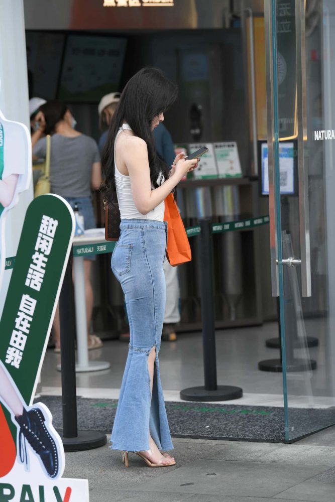 身材绝佳的时尚姐妹花【160P】J4470-玉兔阁