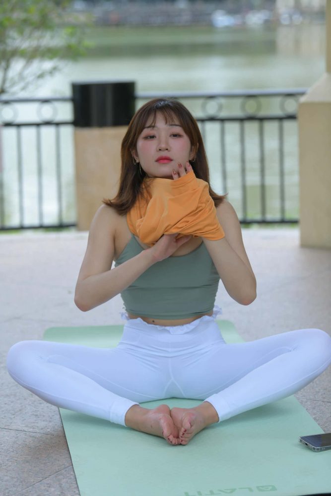 阳光明媚的下午，她迟到了【743P】J1675-玉兔阁