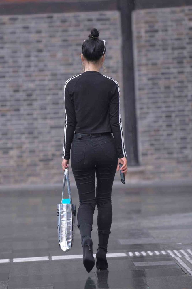 【免费】酷酷的紧身牛仔裤女人【7P】04038-玉兔阁